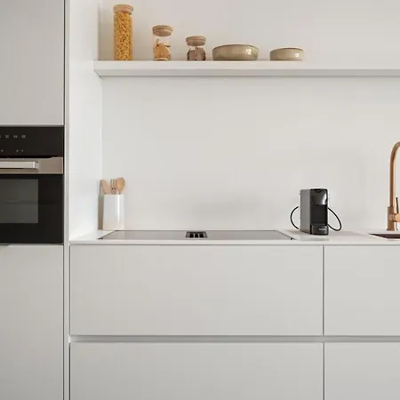 Completely Renovated, Direct Sea View, Cosy Кнокке-Хейст