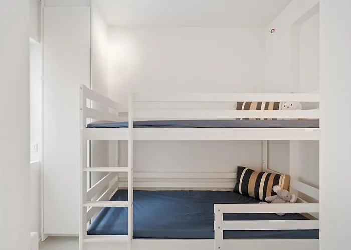 아파트 Completely Renovated, Direct Sea View, Cosy 크노케-하이스트